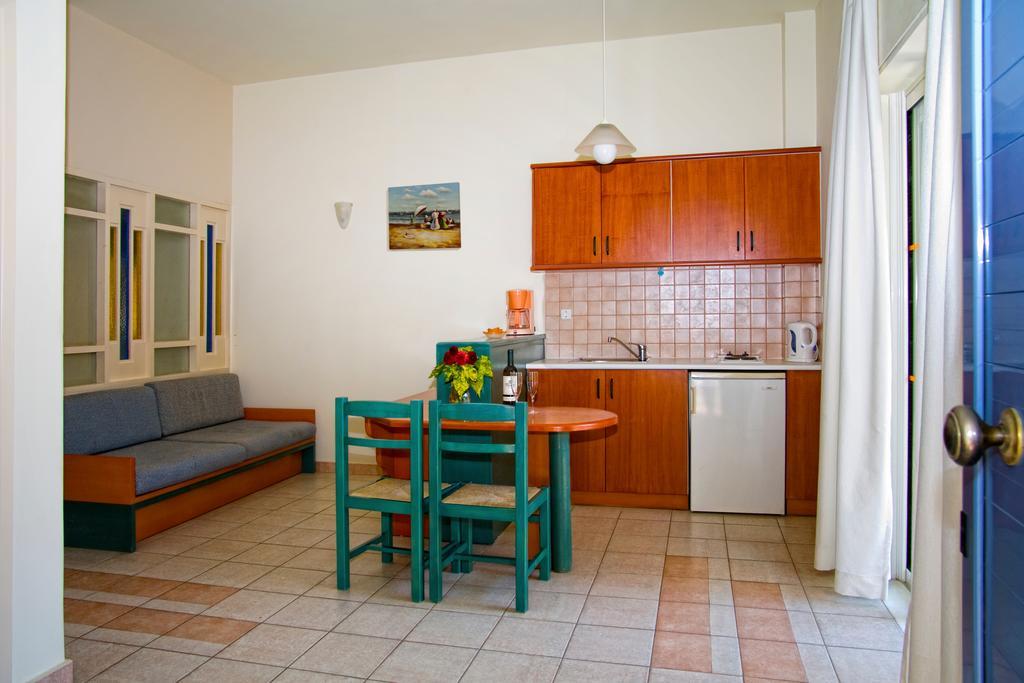Papadakis Aparthotel Georgioupoli Exterior photo