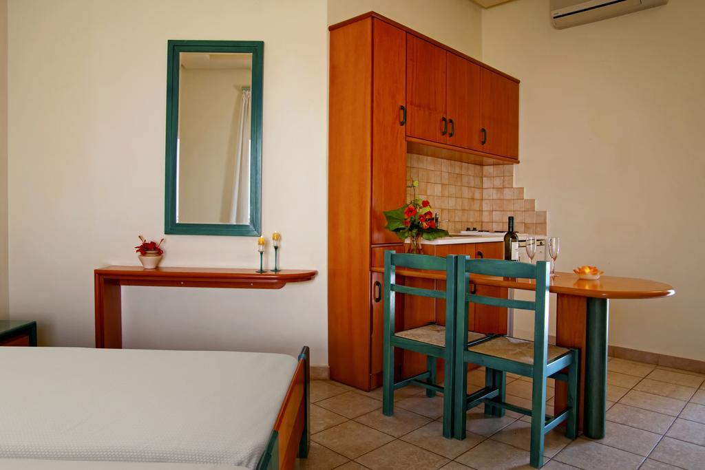 Papadakis Aparthotel Georgioupoli Exterior photo